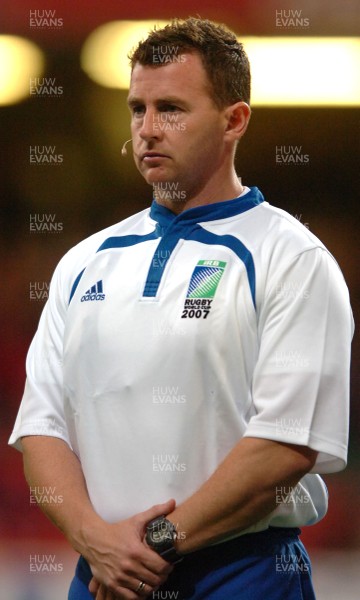 20.09.07 - Wales v Japan - Rugby World Cup 2007 - Referee, Nigel Owens 