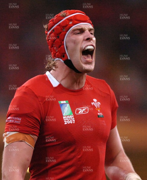 20.09.07 - Wales v Japan - Rugby World Cup 2007 - Wales' Alun Wyn Jones 