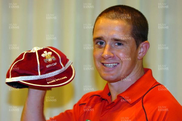20.09.07 - Wales v Japan - Rugby World Cup 2007 - Shane Williams with his 50th cap 