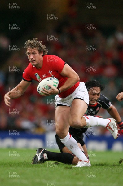 20.09.07 Wales v Japan RWC2007 Wales'  Jamie Robinson is tackled by Japan's Hitoshi Ono  
