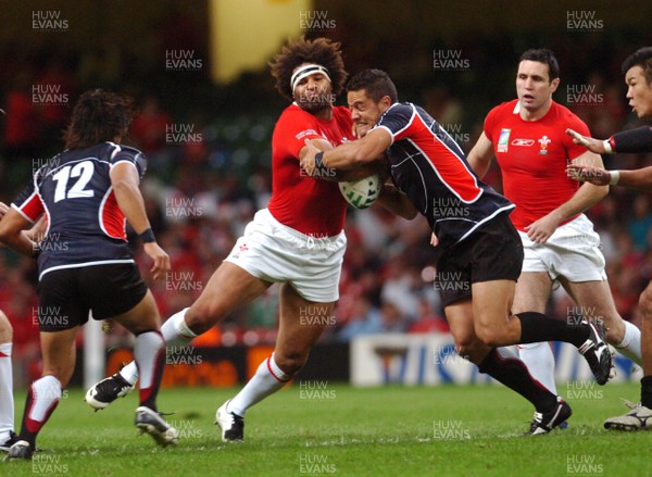 20.09.07 - Wales v Japan RWC 2007 Wales' Colin Charvis tries to get through 