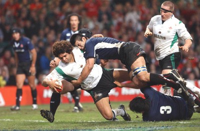 26.11.04  Wales v Japan, Cardiff  Wales Colin Charvis scores his third try  
