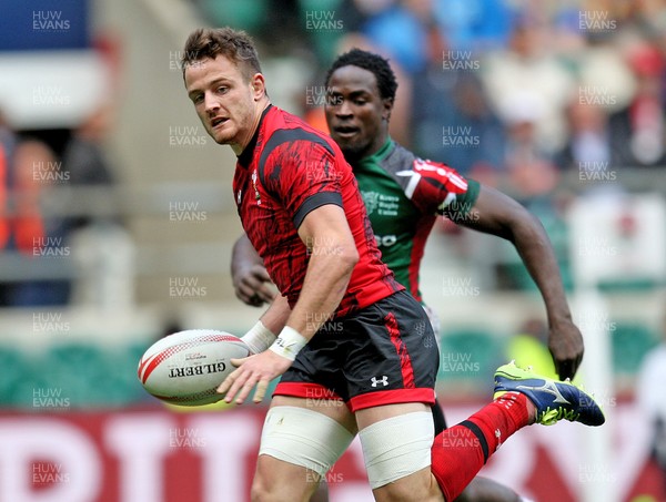 200617  - Wales vs Kenya - HSBC World Rugby Sevens Series - Lloyd Evans of Wales on the attack  