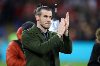 280323 - Wales v Latvia - European Championship Qualifier - Group D - Gareth Bale addresses the fans before the game