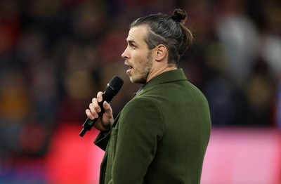 280323 - Wales v Latvia - European Championship Qualifier - Group D - Gareth Bale addresses the fans before the game