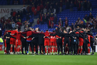 280323 - Wales v Latvia - European Championship Qualifier - Group D - Wales team huddle