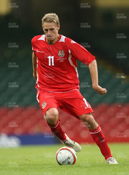 11.10.08 ... Wales v Liechtenstein, World Cup Qualifying Match Group 4, Millennium Stadium, Cardiff - Wales' David Edwards  