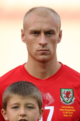 11.08.10 .. Wales v Luxembourg, .Friendly International, Llanelli -  Wales' David Cotterill          
