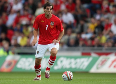 11.08.10 .. Wales v Luxembourg, .Friendly International, Llanelli -  Wales' Joe Ledley  
