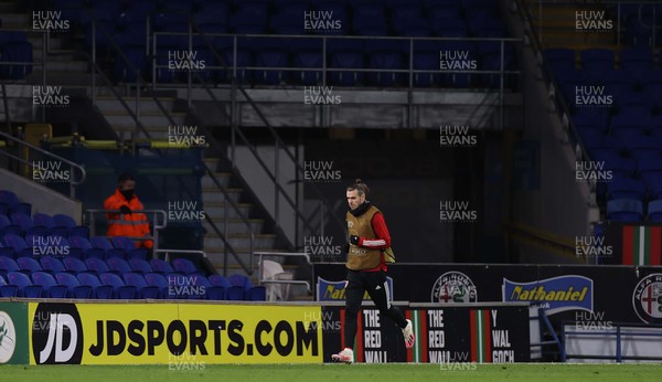 270321 - Wales v Mexico - International Friendly -  Gareth Bale of Wales warms up