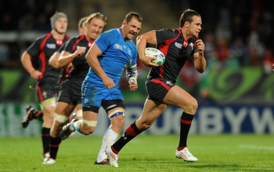 26.09.11 - Wales v Namibia - Rugby World Cup 2011 - Lee Byrne of Wales gets into space. 