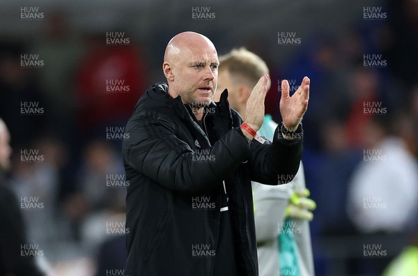 080622 - Wales v Netherlands, UEFA Nations League - Wales manager Rob Page thanks the fans at full time