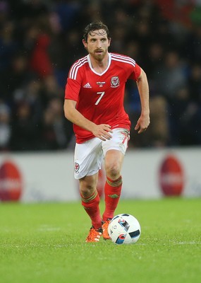 131115 - Wales v Netherlands, Vauxhall International Friendly - Joe Allen of Wales