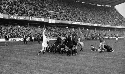 021272 - Wales v New Zealand - Welsh players, Delme Thomas, Gareth Edwards and Phil Bennett celebrate thinking that JPR Williams has been successful in scoring a try as referee RF Johnny Johnson raises his arm The try was disallowed and the All Blacks were awarded a penalty for an infringement