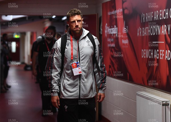 051122 - Wales v New Zealand - Autumn Nations Series - Rhys Priestland of Wales arrives