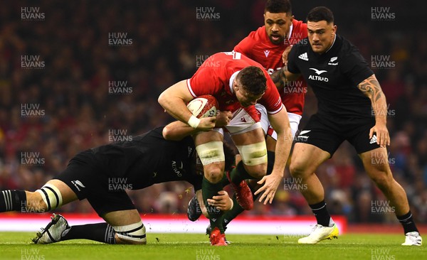 051122 - Wales v New Zealand - Autumn Nations Series - Will Rowlands of Wales is tackled by Samuel Whitelock of New Zealand