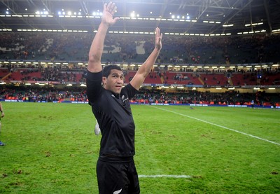 07.11.09 - Wales v New Zealand - Invesco Perpetual Series 2009 - Mils Muliaina of New Zealand. 