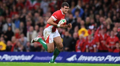 07.11.09 - Wales v New Zealand - Invesco Perpetual Series 2009 - Jamie Roberts of Wales. 