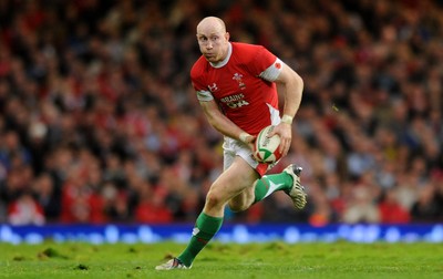 07.11.09 - Wales v New Zealand - Invesco Perpetual Series 2009 - Tom Shanklin of Wales. 