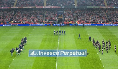 07.11.09 - Wales v New Zealand - Invesco Perpetual Series 2009 - New Zealand perform the Haka. 
