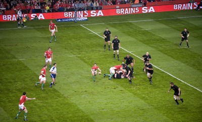 07.11.09 - Wales v New Zealand - Invesco Perpetual Series 2009 - Wales' Gareth Cooper. 