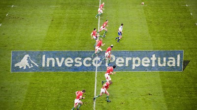 07.11.09 - Wales v New Zealand - Invesco Perpetual Series 2009 - Stephen Jones of Wales. 