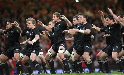 07.11.09... Wales v New Zealand, Invesco Perpetual Series New Zealand team perform the Haka 