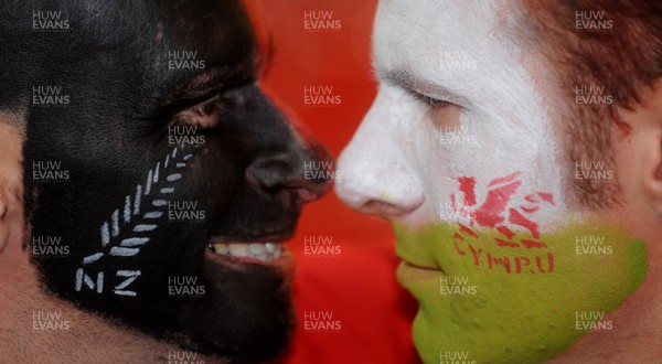 07.11.09 - Wales v New Zealand - Invesco Perpetual Series 2009 - New Zealand and Wales fans. 