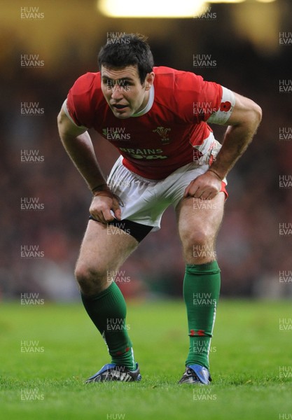 07.11.09 - Wales v New Zealand - Invesco Perpetual Series 2009 - Stephen Jones of Wales. 