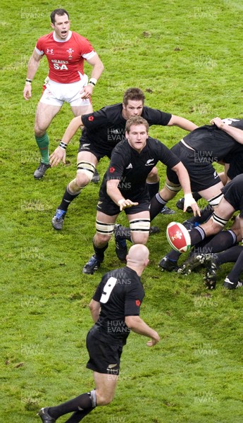 07.11.09 - Wales v New Zealand - Invesco Perpetual Series 2009 - Kieran Read of New Zealand. 