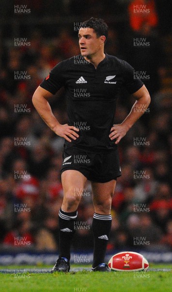 07.11.09 - Invesco Perpetual international Rugby, Wales v New Zealand Dan Carter of New Zealand 