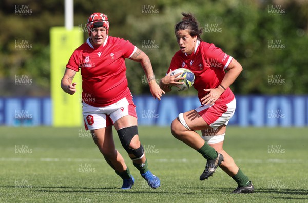 161022 - Wales v New Zealand, Women’s Rugby World Cup 2021, Pool A - Sioned Harries of Wales charges forward with Donna Rose of Wales in support