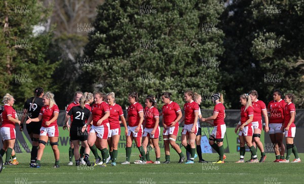 161022 - Wales v New Zealand, Women’s Rugby World Cup 2021, Pool A - Wales players on the final whistle