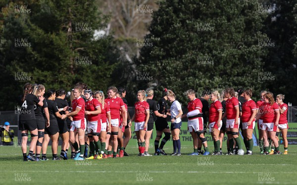 161022 - Wales v New Zealand, Women’s Rugby World Cup 2021, Pool A - Wales players shake hands with the New Zealand team at the end of the match