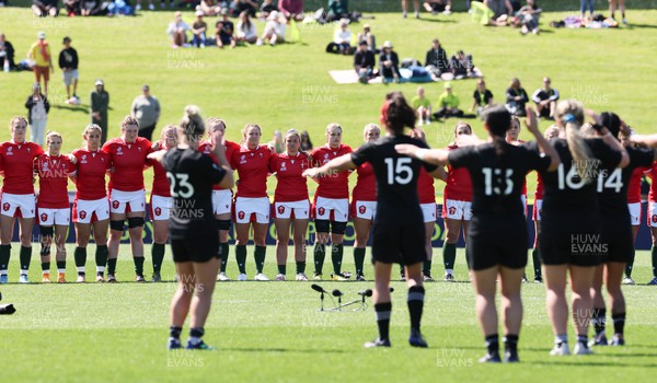 161022 - Wales v New Zealand, Women’s Rugby World Cup 2021, Pool A - The Wales team face the Haka at the start of the match