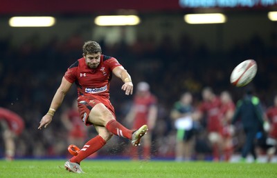 221114 - Wales v New Zealand All Blacks - Dove Men Care -Leigh Halfpenny of Wales kicks at goal