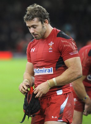 221114 - Wales v New Zealand All Blacks - Dove Men Care -Leigh Halfpenny of Wales looks dejected at the end of the game