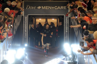 221114 - Wales v New Zealand All Blacks - Dove Men Care -Richie McCaw of New Zealand runs out