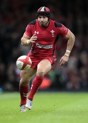 221114 - Wales v New Zealand - Dove Men Series 2014 - Leigh Halfpenny of Wales 