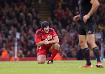 221114 - Wales v New Zealand - Dove Men+Care Series - Nicky Smith of Wales awaits treatment for an injury