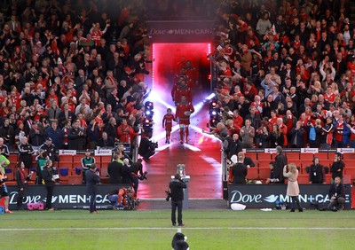 221114 - Wales v New Zealand - Dove Men+Care Series - Sam Warburton of Wales leads out the team