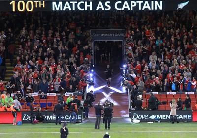 221114 - Wales v New Zealand - Dove Men+Care Series - Richie McCaw of New Zealand runs out for his 100th cap as captain