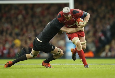 221114 -  Wales v New Zealand, Dove Men Series 2014, Cardiff - Jake Ball of Wales is tackled by Brodie Retallick of New Zealand