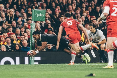 221125 - Wales v New Zealand - Quilter Nations Series - Sevu Reece Crosses the line to score a try for New Zealand 