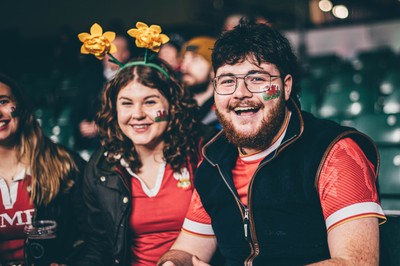 221125 - Wales v New Zealand - Quilter Nations Series - Wales Fans inside the stadium during the game 