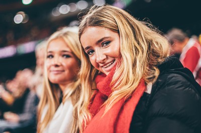 221125 - Wales v New Zealand - Quilter Nations Series - Wales Fans inside the stadium during the game 