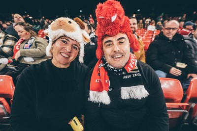 221125 - Wales v New Zealand - Quilter Nations Series - Fans inside the stadium ahead of the game 