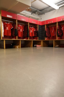 221125 - Wales v New Zealand - Quilter Nations Series - Wales dressing room before the game