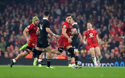221125 - Wales v New Zealand All Blacks - Quilter Nations Series - Alex Mann of Wales 