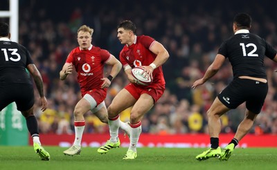 221125 - Wales v New Zealand All Blacks - Quilter Nations Series - Joe Hawkins of Wales 